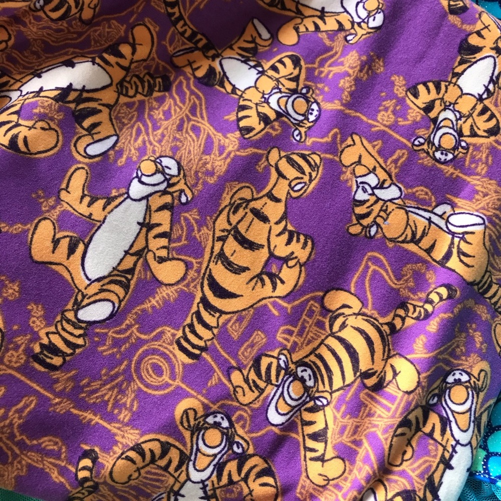 Lularoe Tigger TC leggings-never worn.